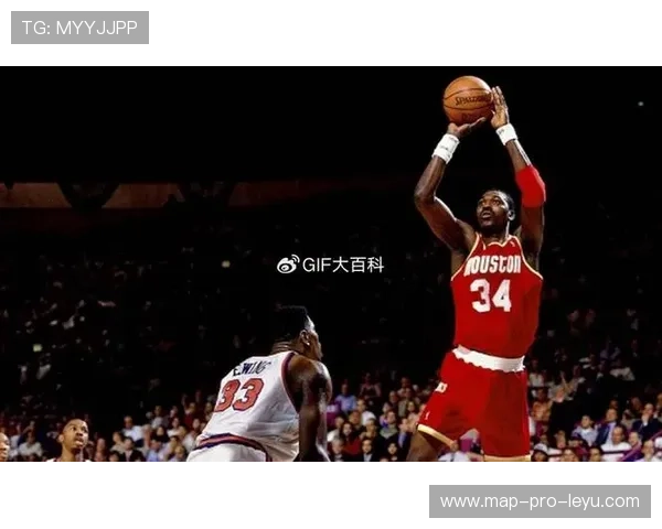 哈基姆·奥拉朱旺低位单打主导比赛 助力火箭夺冠荣耀加冕