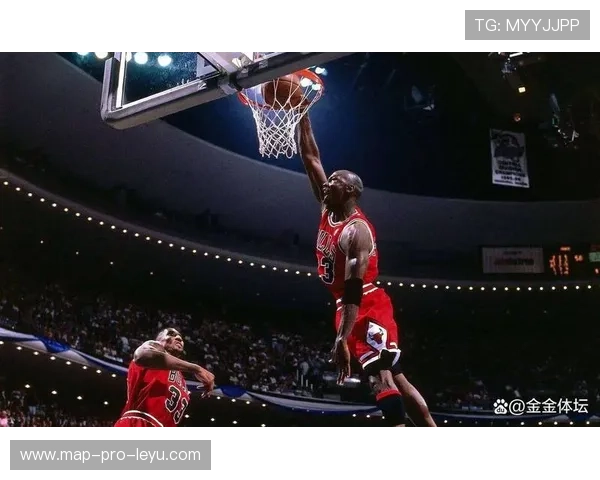 乔丹后仰单打效率胜詹姆斯面筐进攻