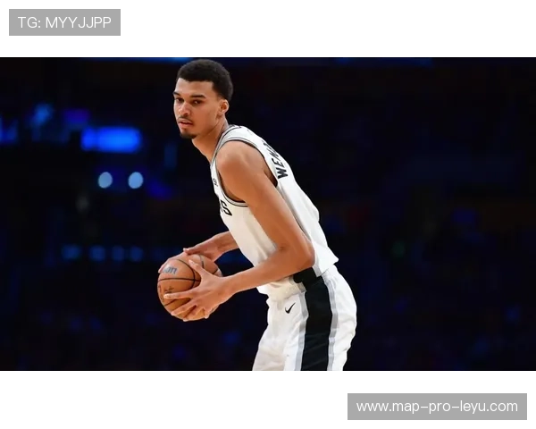 斯蒂芬·卡斯尔无球跑动效率提升显著 优于队内同位置球员