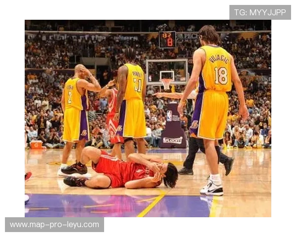 假摔判罚规则及裁判认定标准详解