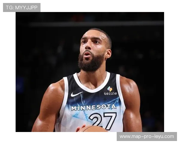 张伯伦单打得分效率领先历史内线对手，推动内线统治时代变革